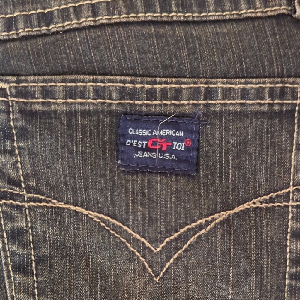 Levi's Dark Flare Women's Jeans - Picture 7 of 7